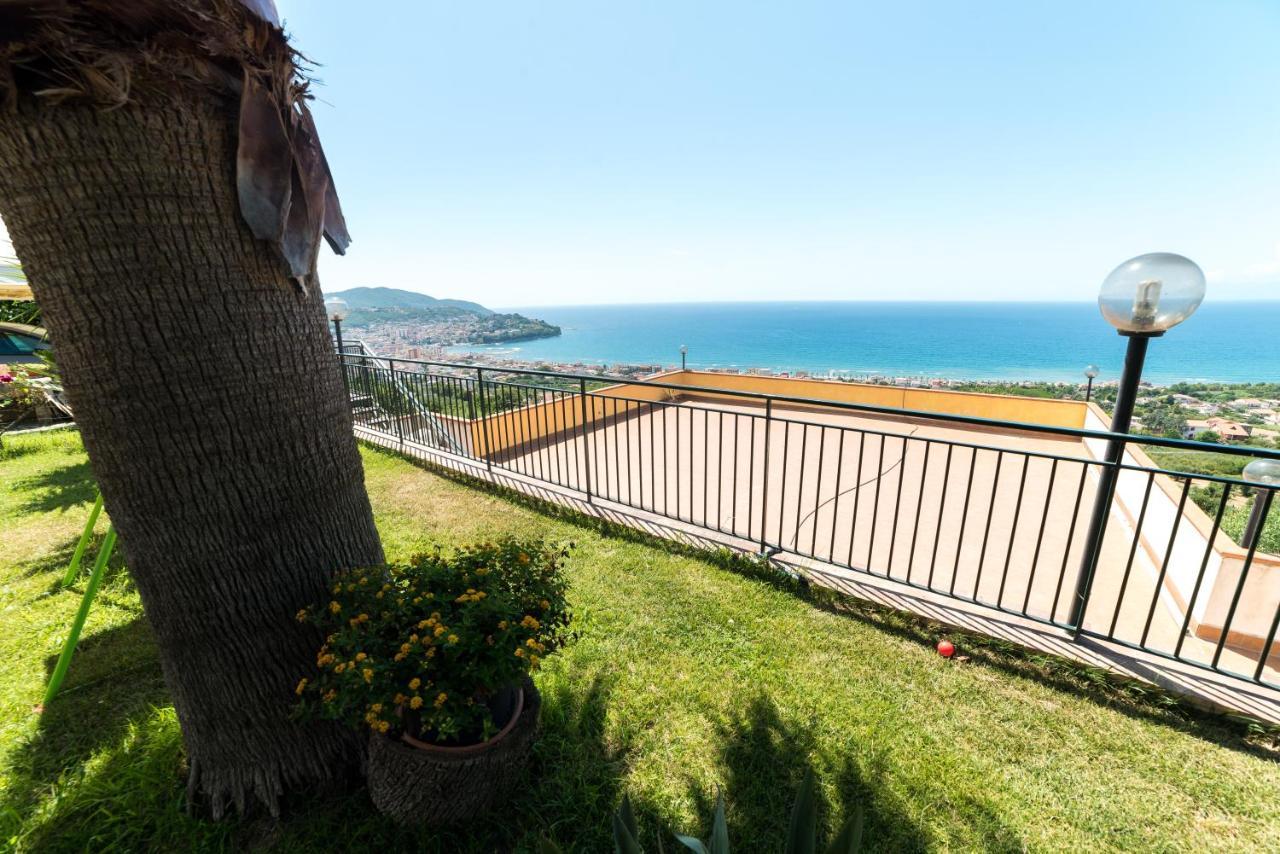 B&B "L'Eco Del Mare" Agropoli Eksteriør billede