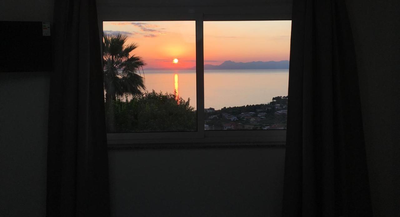 B&B "L'Eco Del Mare" Agropoli Eksteriør billede