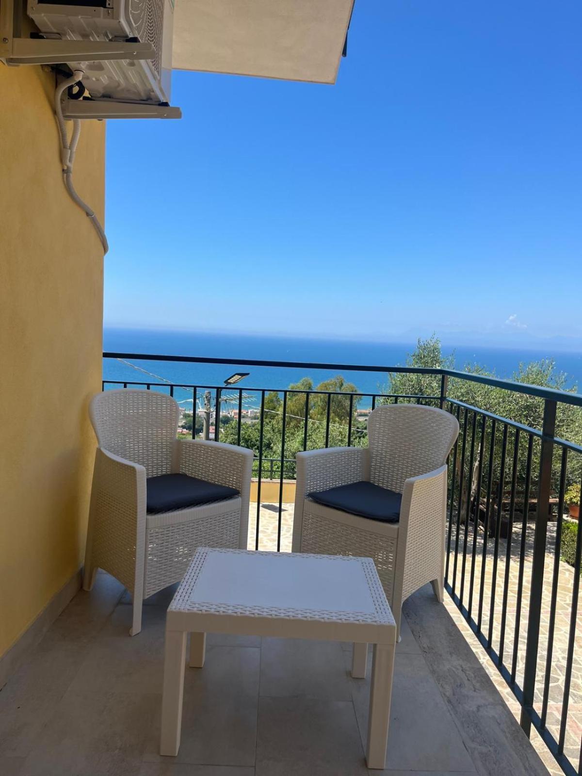 B&B "L'Eco Del Mare" Agropoli Eksteriør billede